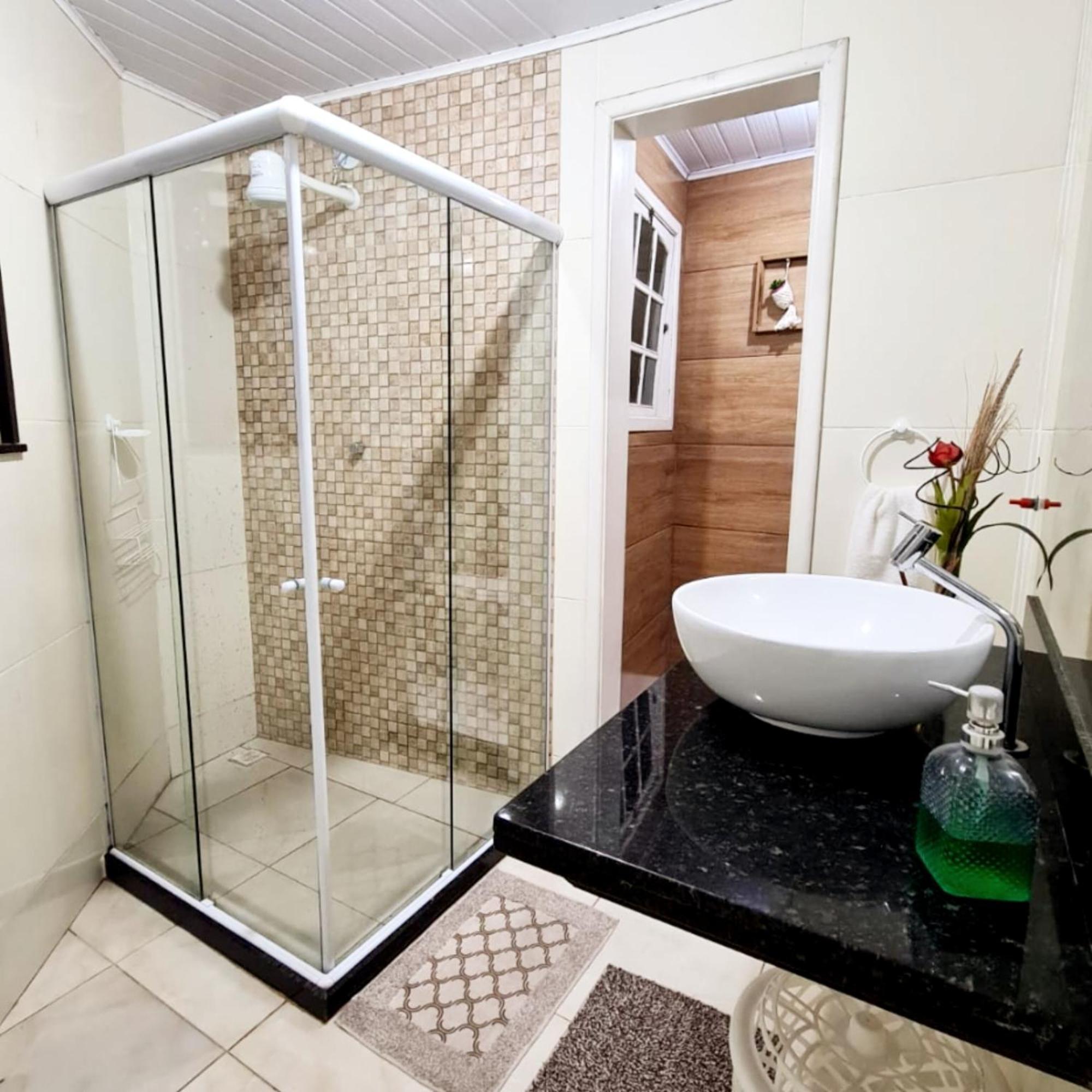 Hospedagem Doce Lar - Casa Manaca เตเรซอโปลิส ภายนอก รูปภาพ