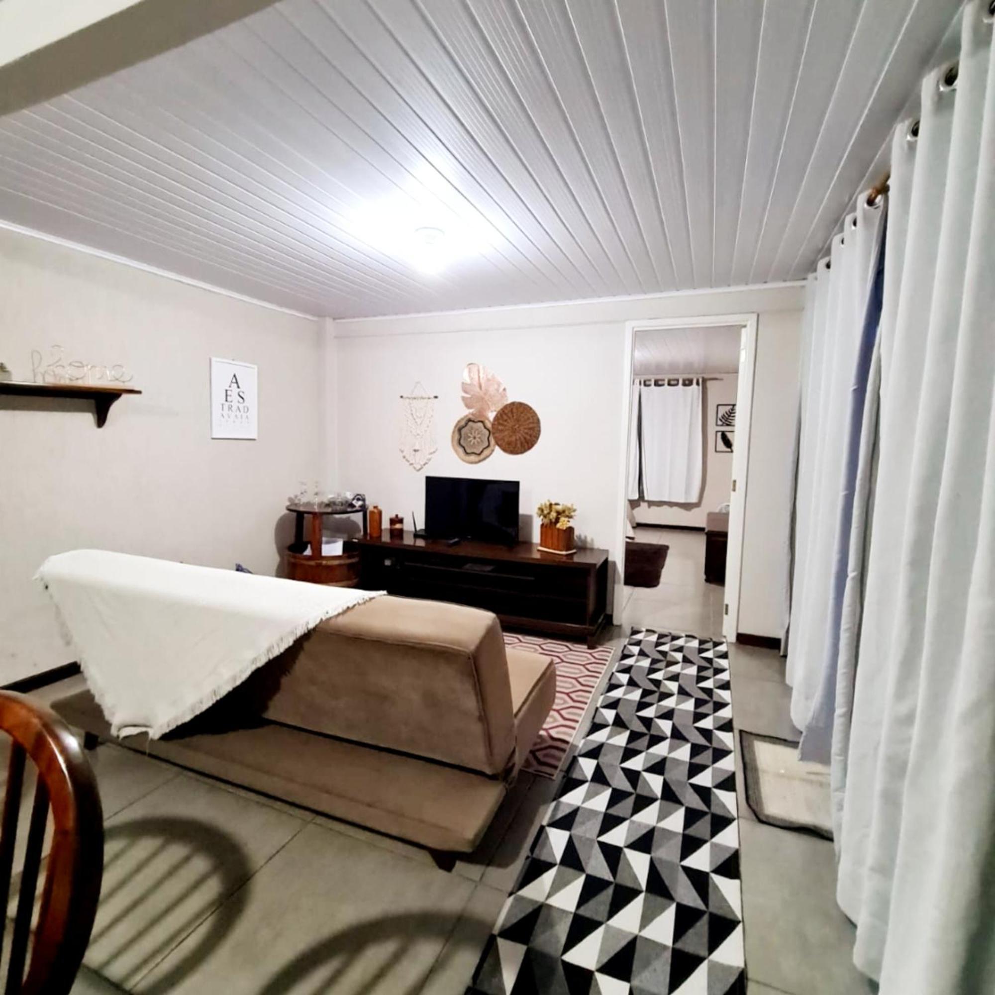 Hospedagem Doce Lar - Casa Manaca เตเรซอโปลิส ภายนอก รูปภาพ